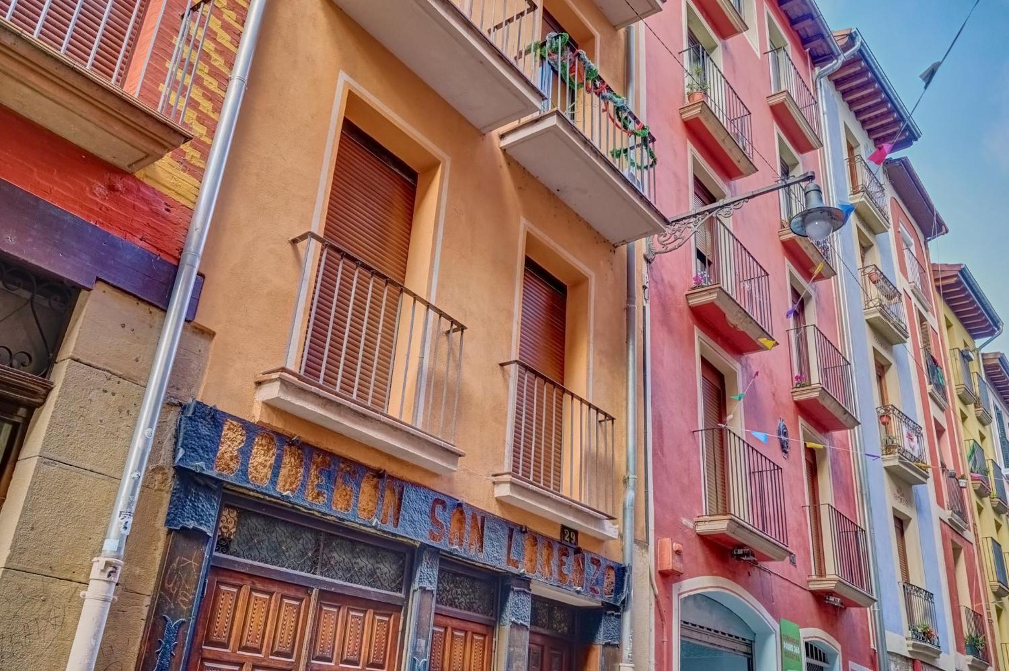 Apartment La Casa De Cuadros By Clabao Pamplona